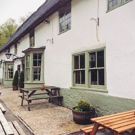 Hambro Arms Hotel Milton Abbas ภายนอก รูปภาพ