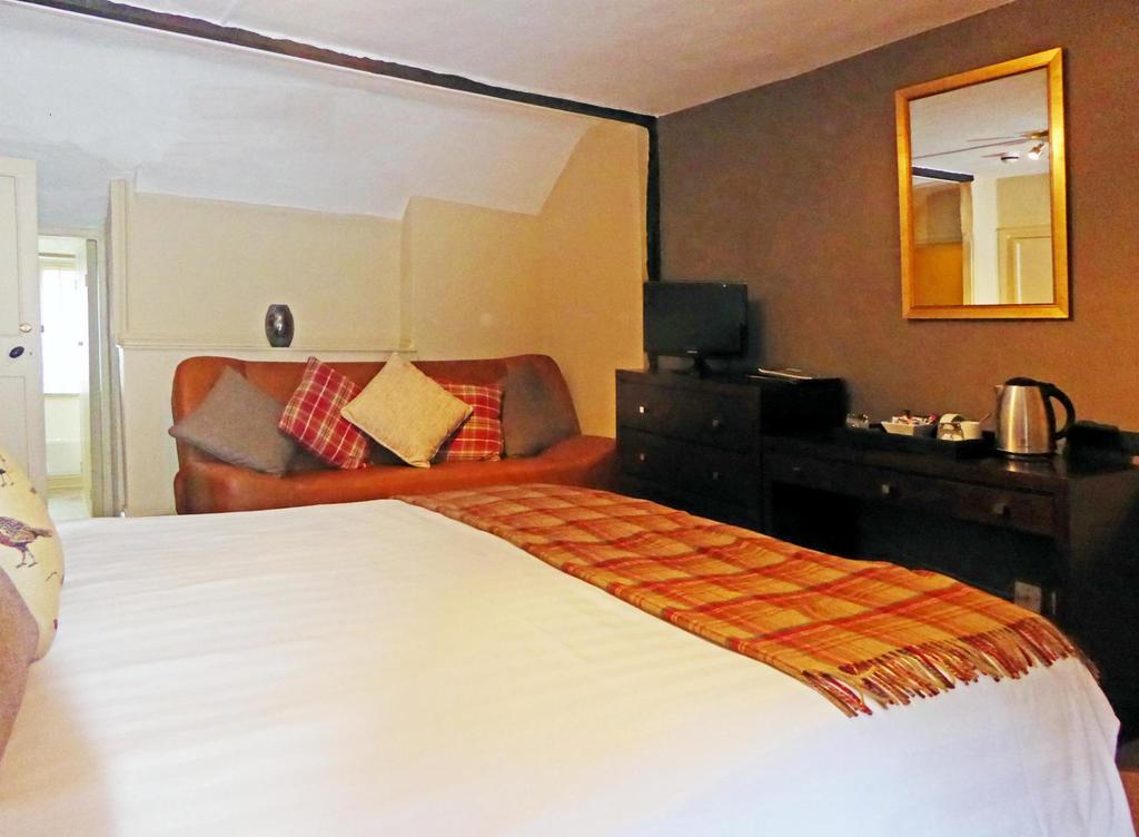 Hambro Arms Hotel Milton Abbas ห้อง รูปภาพ