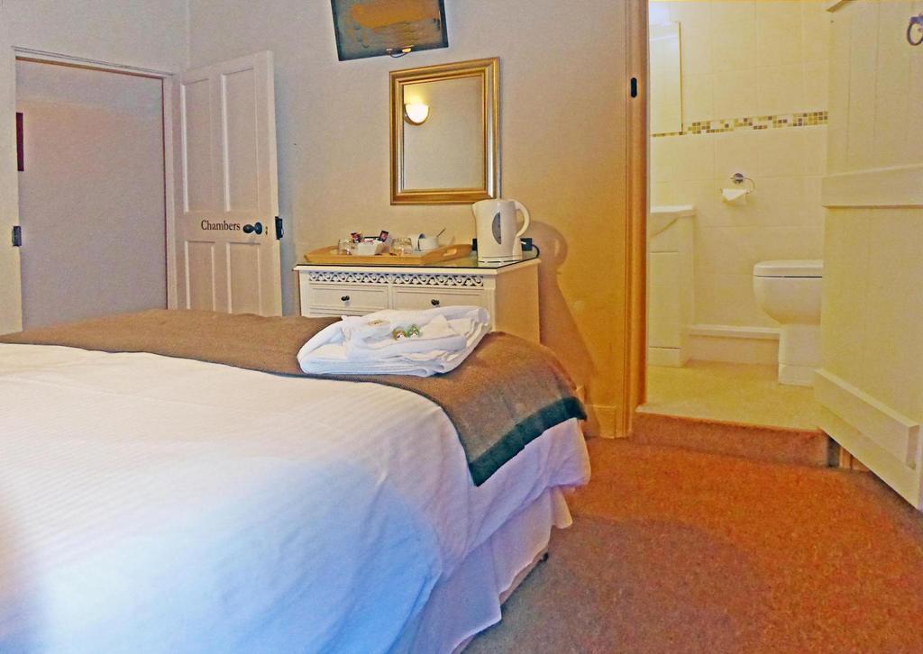 Hambro Arms Hotel Milton Abbas ห้อง รูปภาพ