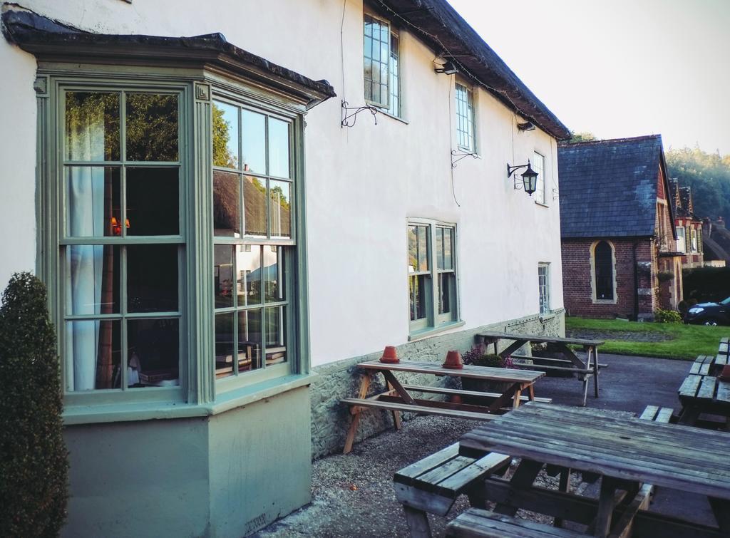 Hambro Arms Hotel Milton Abbas ภายนอก รูปภาพ